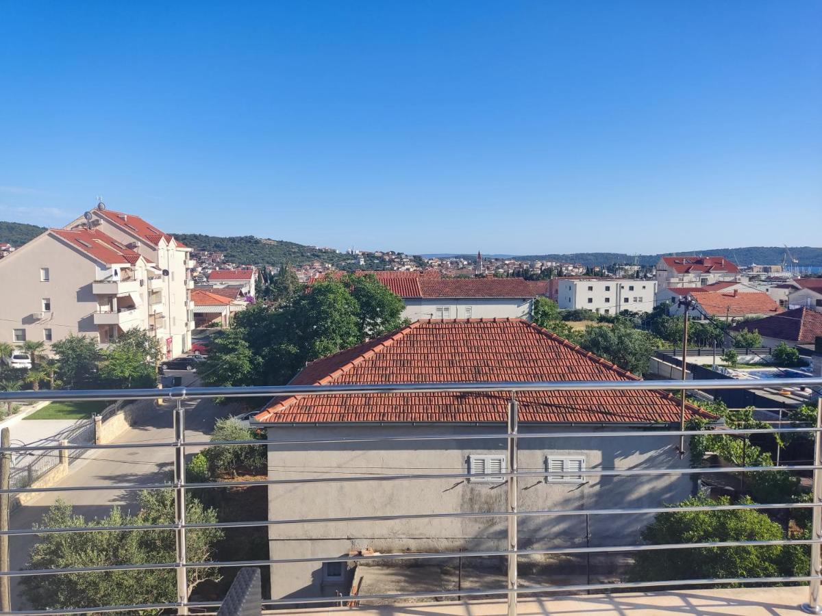 Sunny Attic Apartment With Balcony & Modern City Apartment With Outdoor Area, No Balcony Trogir Luaran gambar