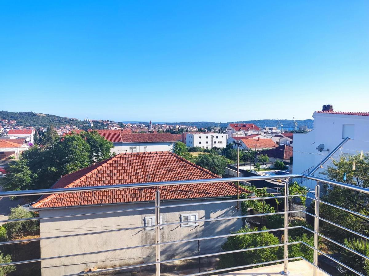 Sunny Attic Apartment With Balcony & Modern City Apartment With Outdoor Area, No Balcony Trogir Luaran gambar