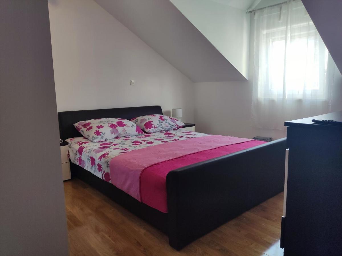 Sunny Attic Apartment With Balcony & Modern City Apartment With Outdoor Area, No Balcony Trogir Luaran gambar