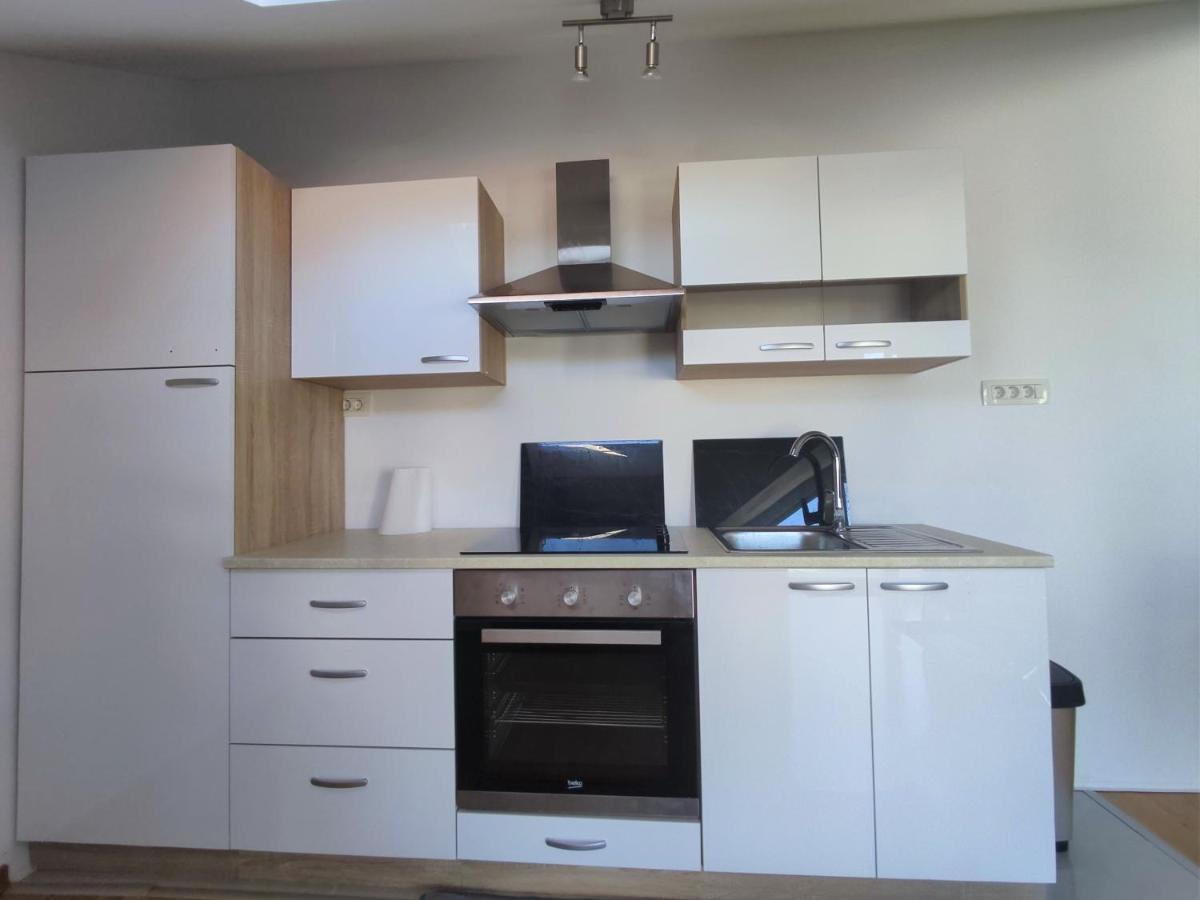Sunny Attic Apartment With Balcony & Modern City Apartment With Outdoor Area, No Balcony Trogir Luaran gambar