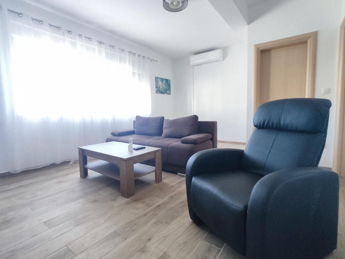 Sunny Attic Apartment With Balcony & Modern City Apartment With Outdoor Area, No Balcony Trogir Luaran gambar