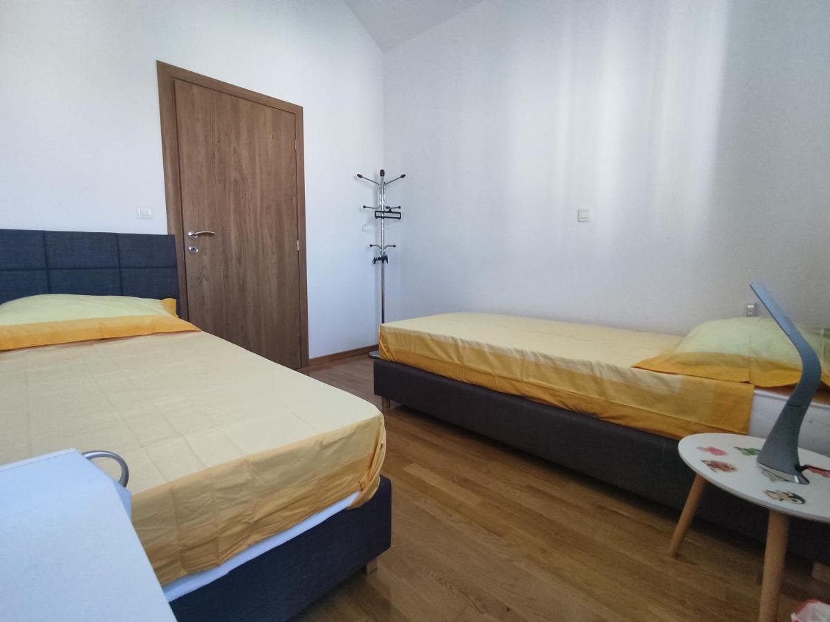 Sunny Attic Apartment With Balcony & Modern City Apartment With Outdoor Area, No Balcony Trogir Luaran gambar