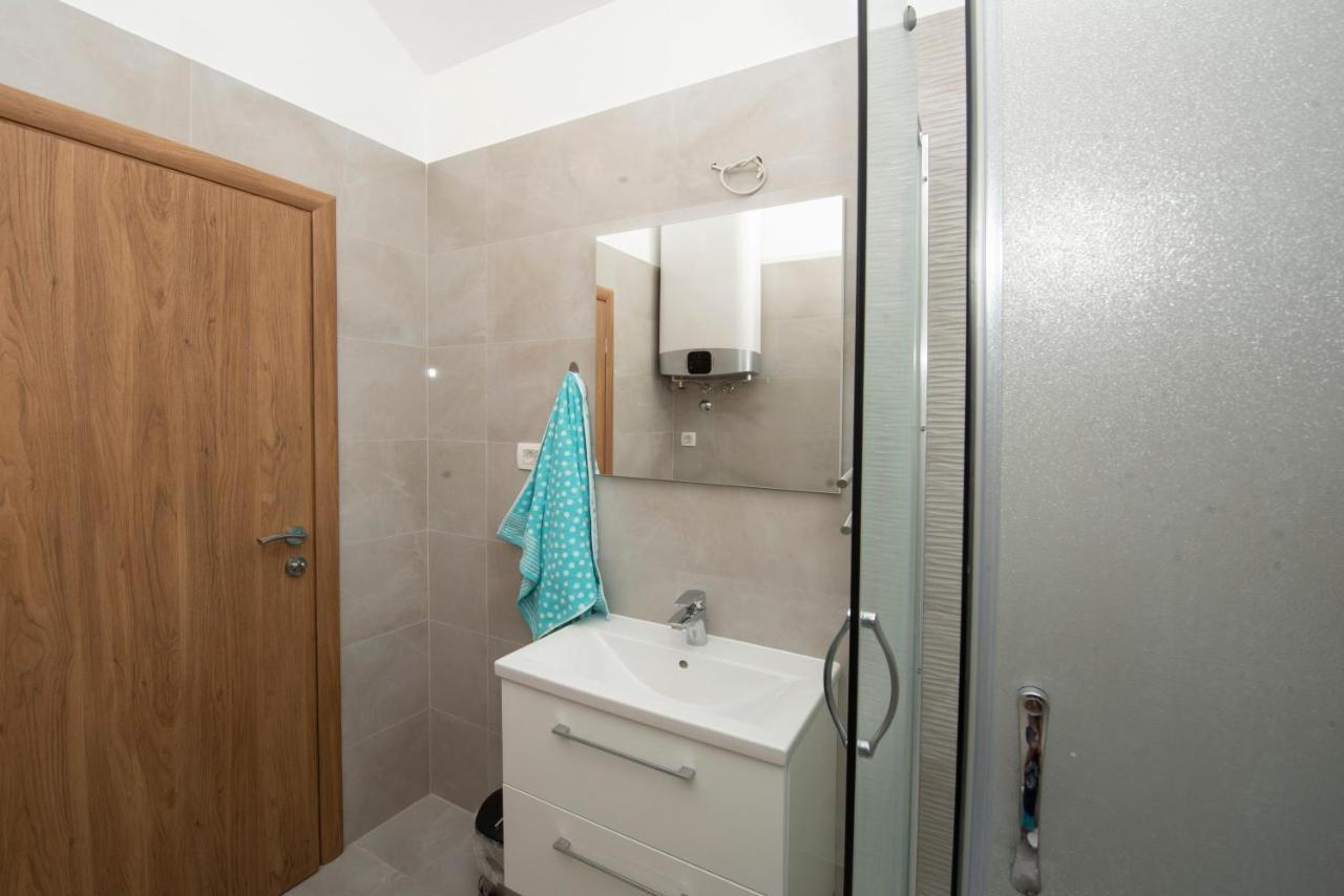 Sunny Attic Apartment With Balcony & Modern City Apartment With Outdoor Area, No Balcony Trogir Luaran gambar