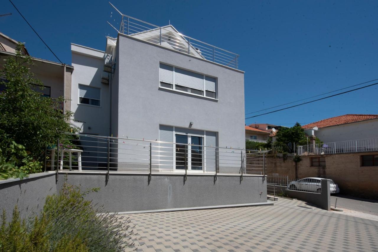 Sunny Attic Apartment With Balcony & Modern City Apartment With Outdoor Area, No Balcony Trogir Luaran gambar