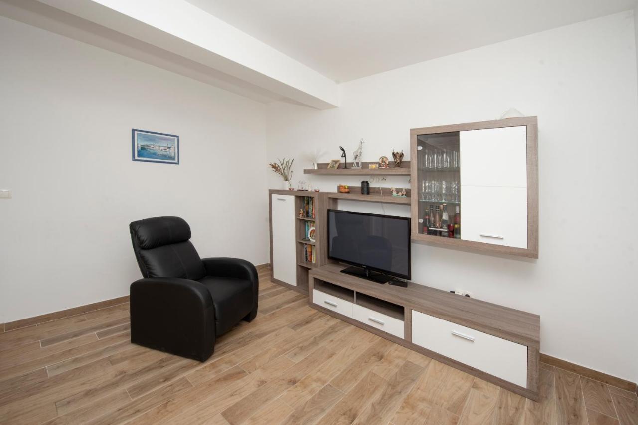 Sunny Attic Apartment With Balcony & Modern City Apartment With Outdoor Area, No Balcony Trogir Luaran gambar
