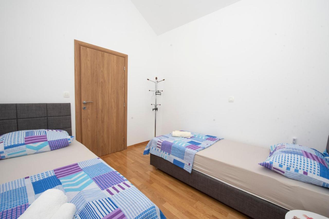Sunny Attic Apartment With Balcony & Modern City Apartment With Outdoor Area, No Balcony Trogir Luaran gambar