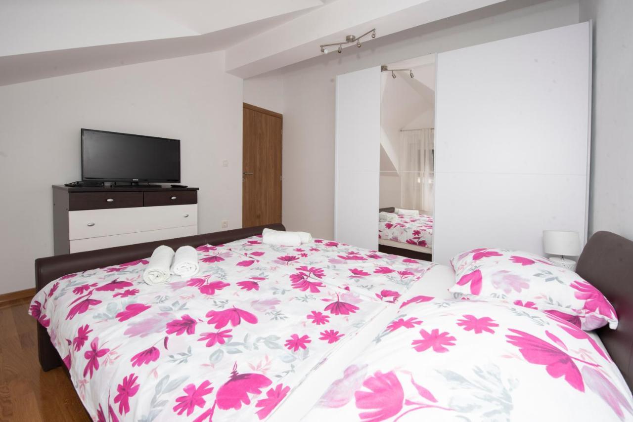 Sunny Attic Apartment With Balcony & Modern City Apartment With Outdoor Area, No Balcony Trogir Luaran gambar