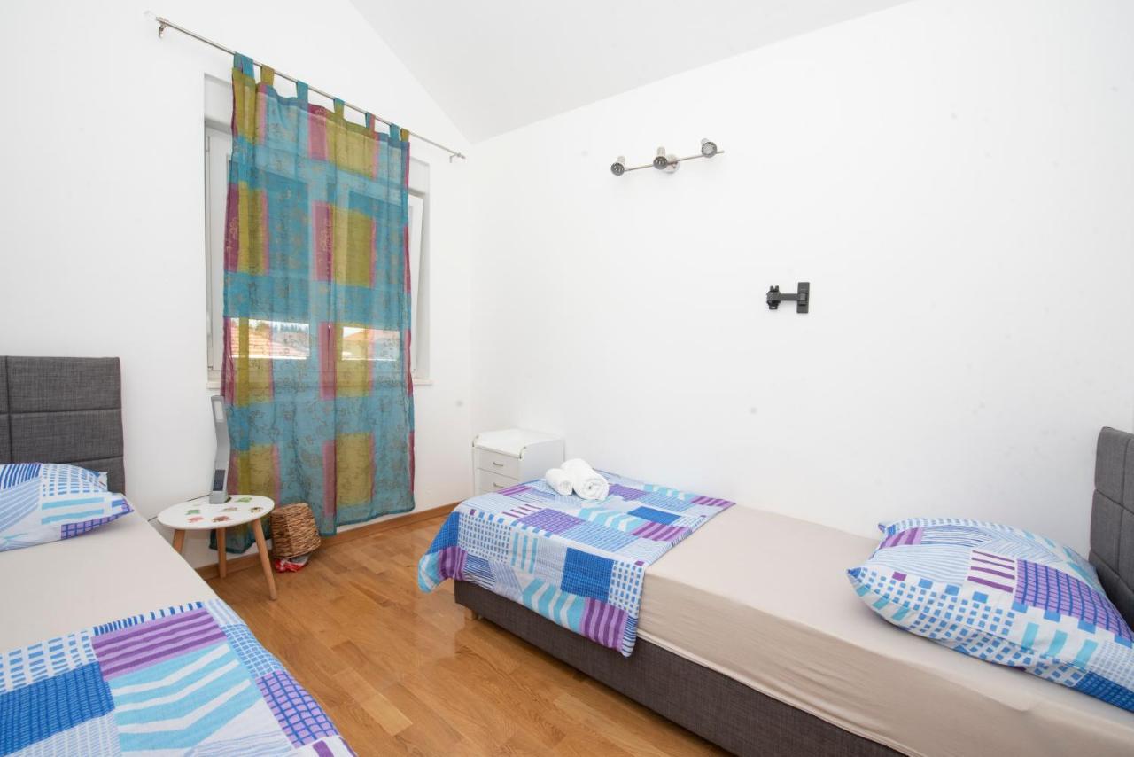 Sunny Attic Apartment With Balcony & Modern City Apartment With Outdoor Area, No Balcony Trogir Luaran gambar