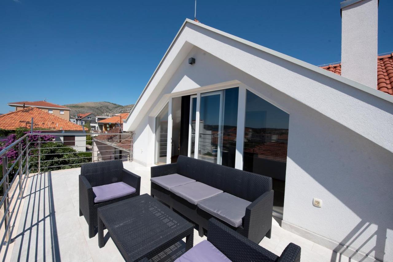 Sunny Attic Apartment With Balcony & Modern City Apartment With Outdoor Area, No Balcony Trogir Luaran gambar