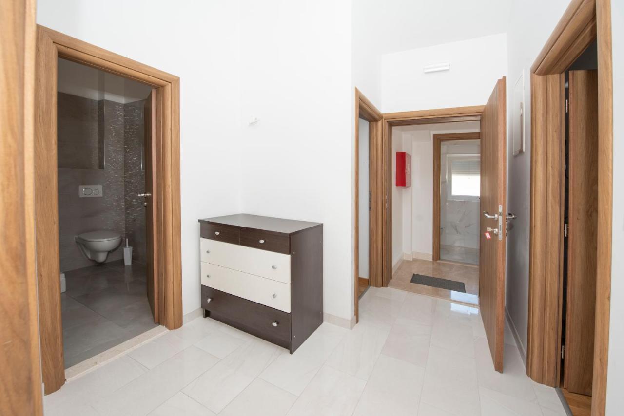 Sunny Attic Apartment With Balcony & Modern City Apartment With Outdoor Area, No Balcony Trogir Luaran gambar