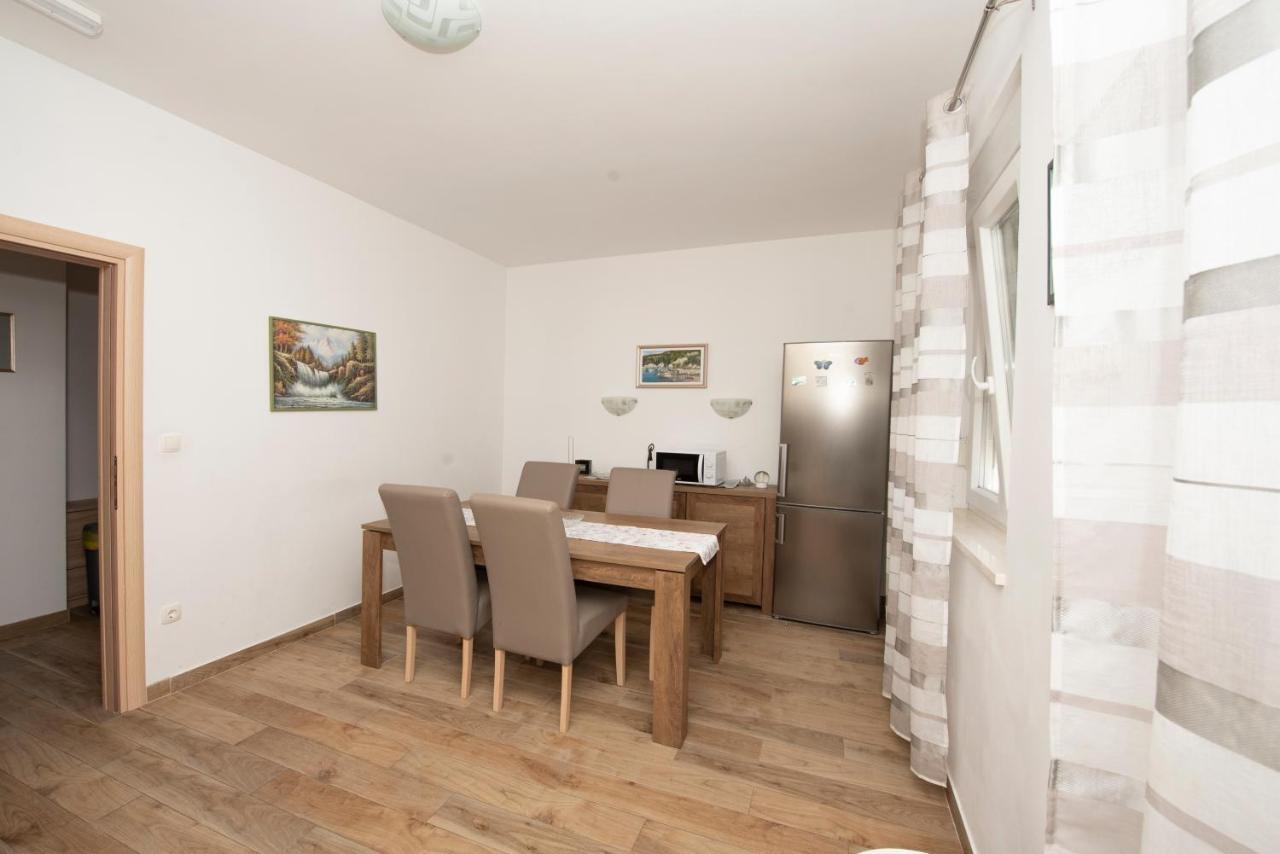 Sunny Attic Apartment With Balcony & Modern City Apartment With Outdoor Area, No Balcony Trogir Luaran gambar