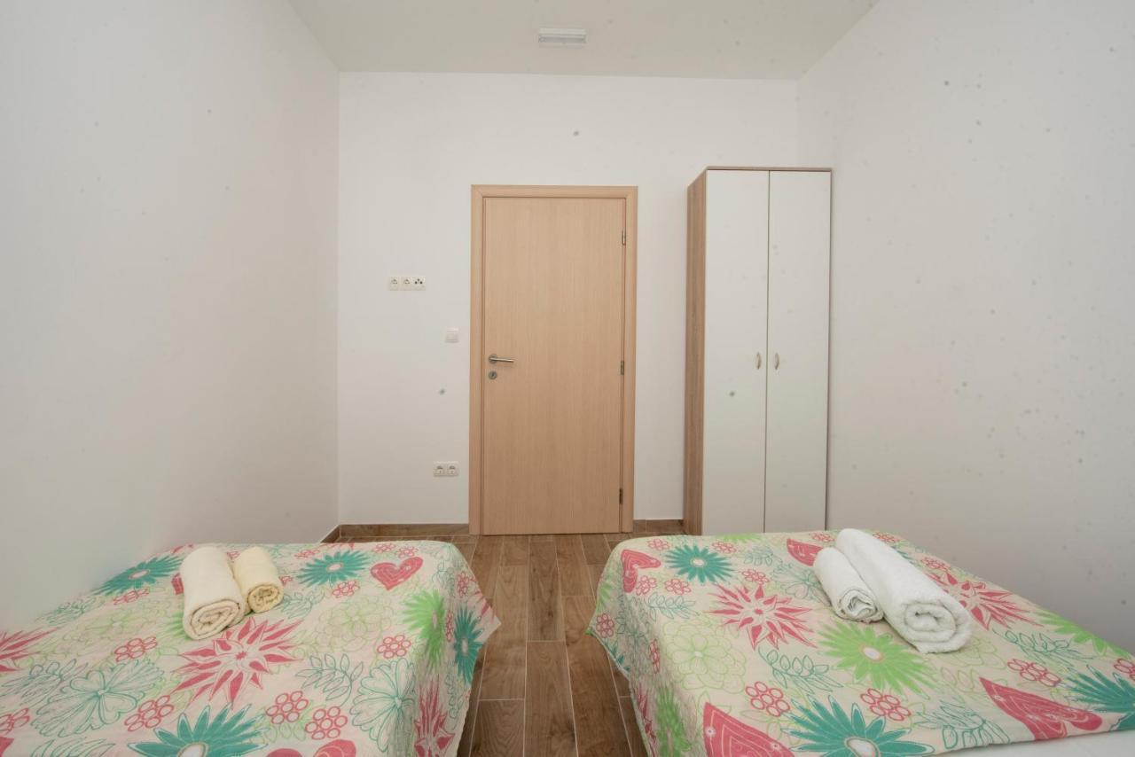 Sunny Attic Apartment With Balcony & Modern City Apartment With Outdoor Area, No Balcony Trogir Luaran gambar