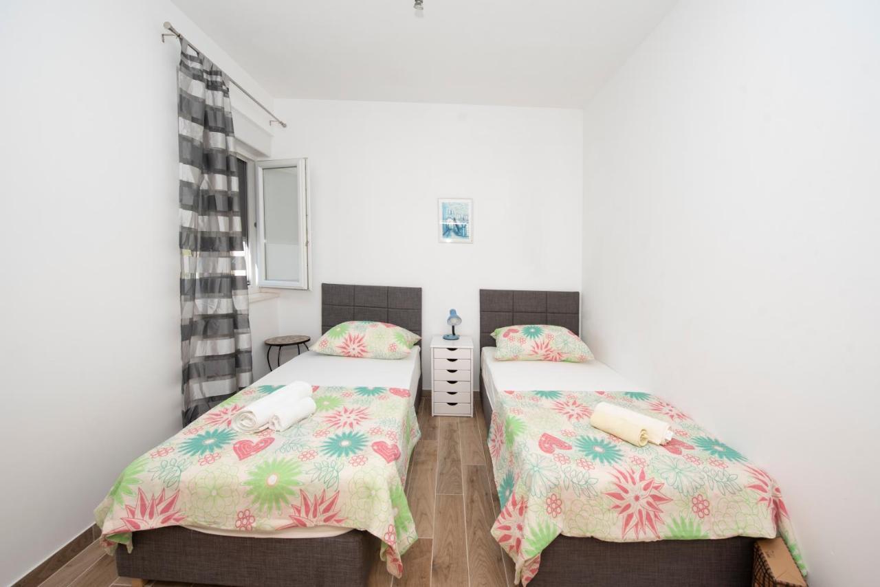 Sunny Attic Apartment With Balcony & Modern City Apartment With Outdoor Area, No Balcony Trogir Luaran gambar